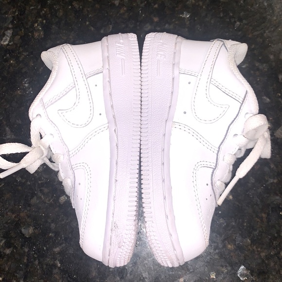 • Nike Air Force 1’s • - Picture 6 of 10